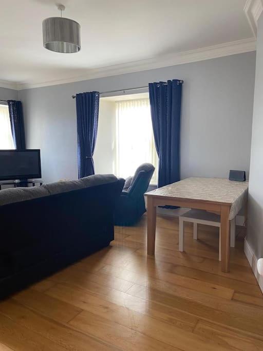 Stewarts House Apartment Newtownstewart Екстериор снимка