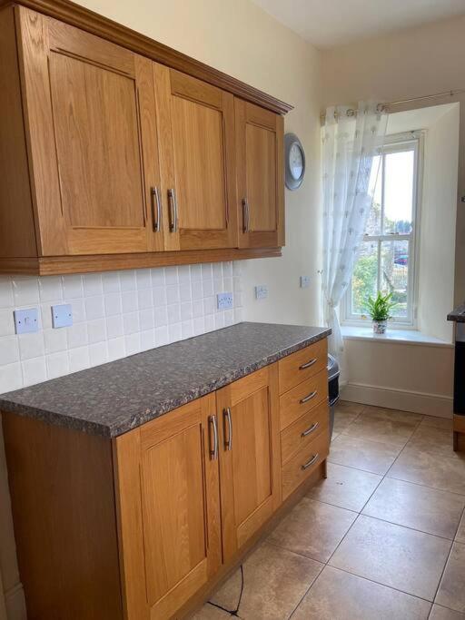 Stewarts House Apartment Newtownstewart Екстериор снимка